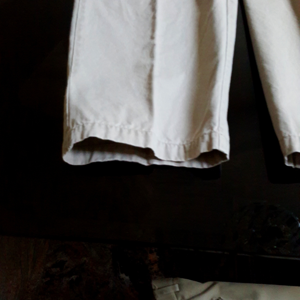 IZOD khaki 42x30 men's slacks - Picture 4 of 8